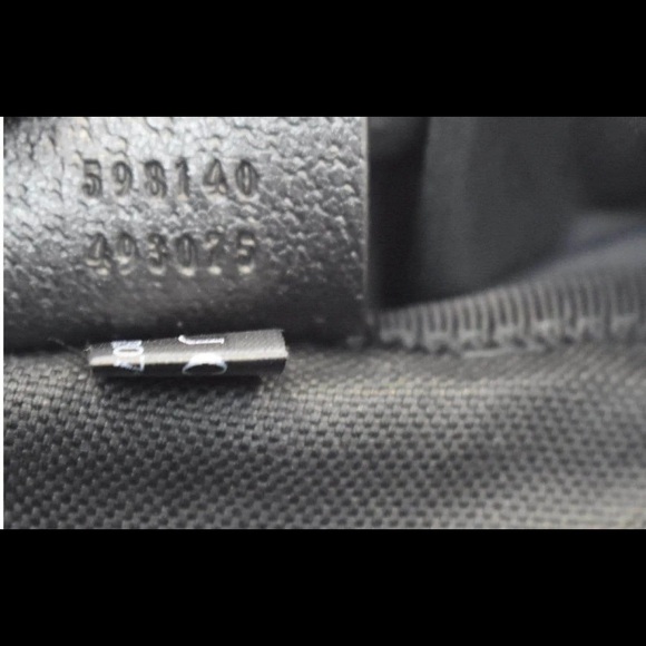 GUCCI GG Psychedelic Supreme Medium Backpack - Picture 10 of 12